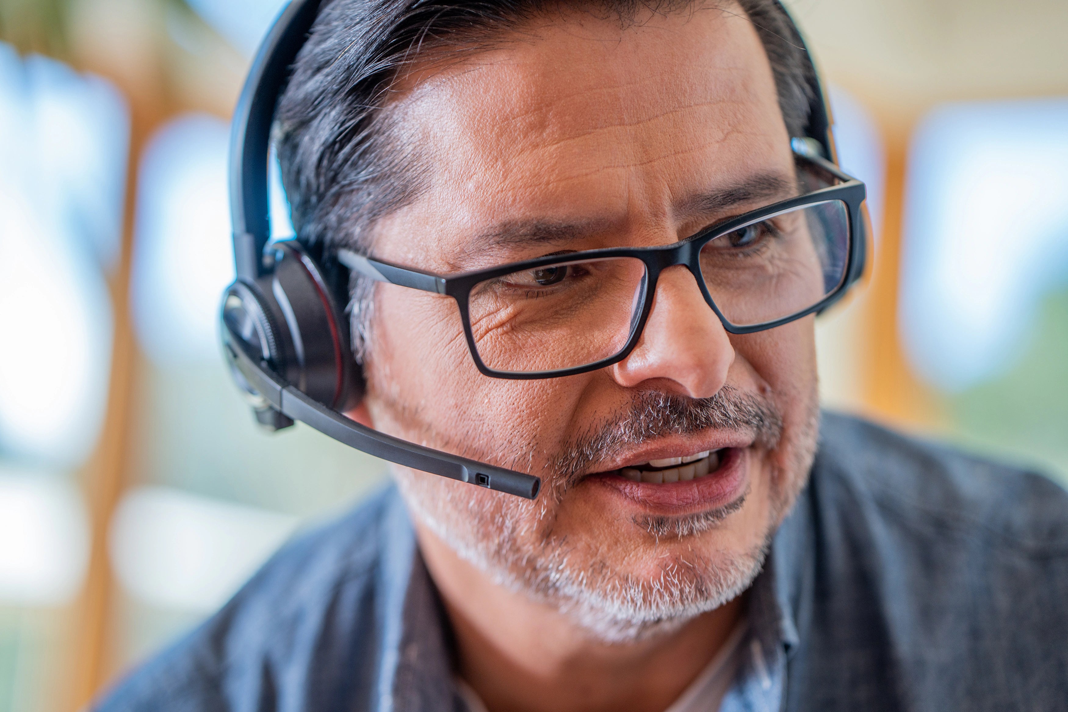 Poly Savi 8220 Top and Charging Cradle 85T31AA