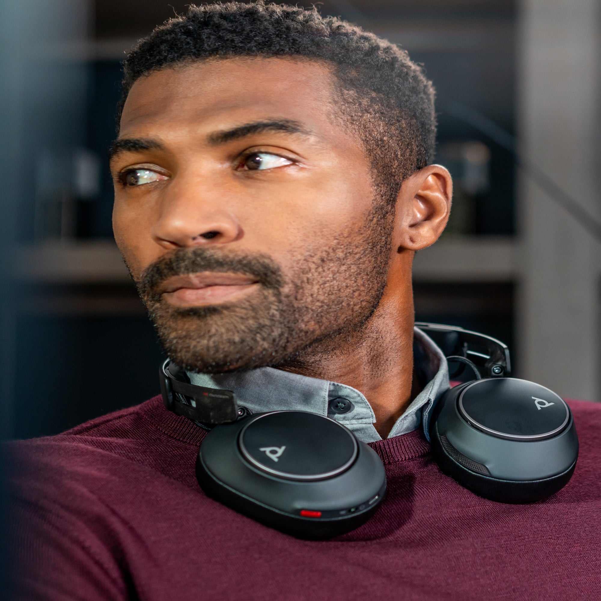 Poly Voyager Surround 80 UC Microsoft Teams Certified USB-C Headset +USB-C/A Adapter 8G7U0AA